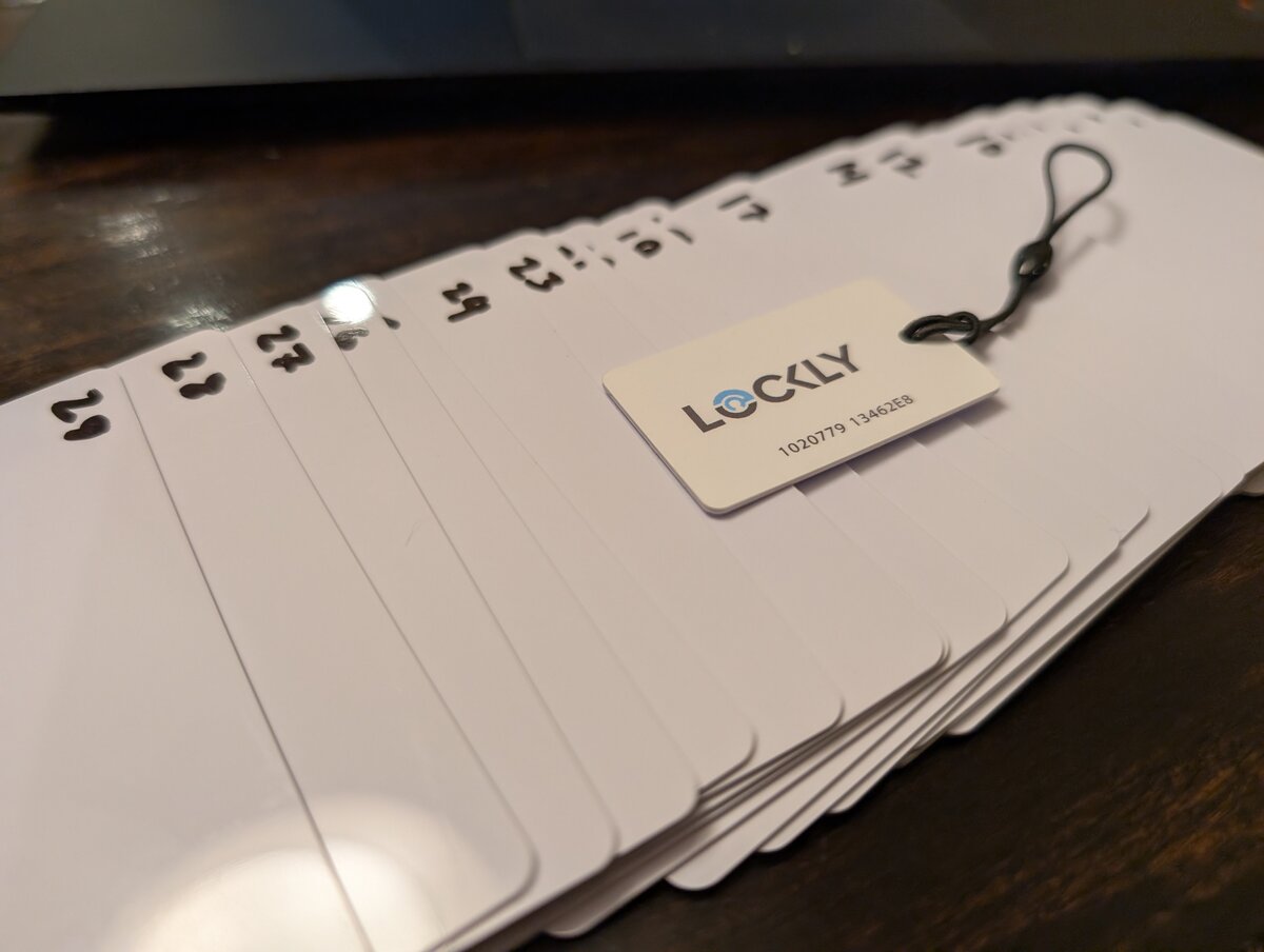 30 generic MIFARE cards with original Lockly card on top